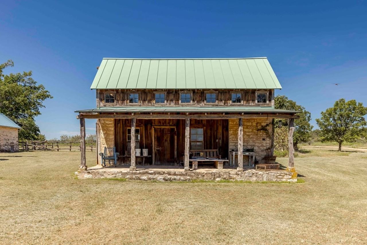 270 Crossroad Trl - Photo 3 of 7