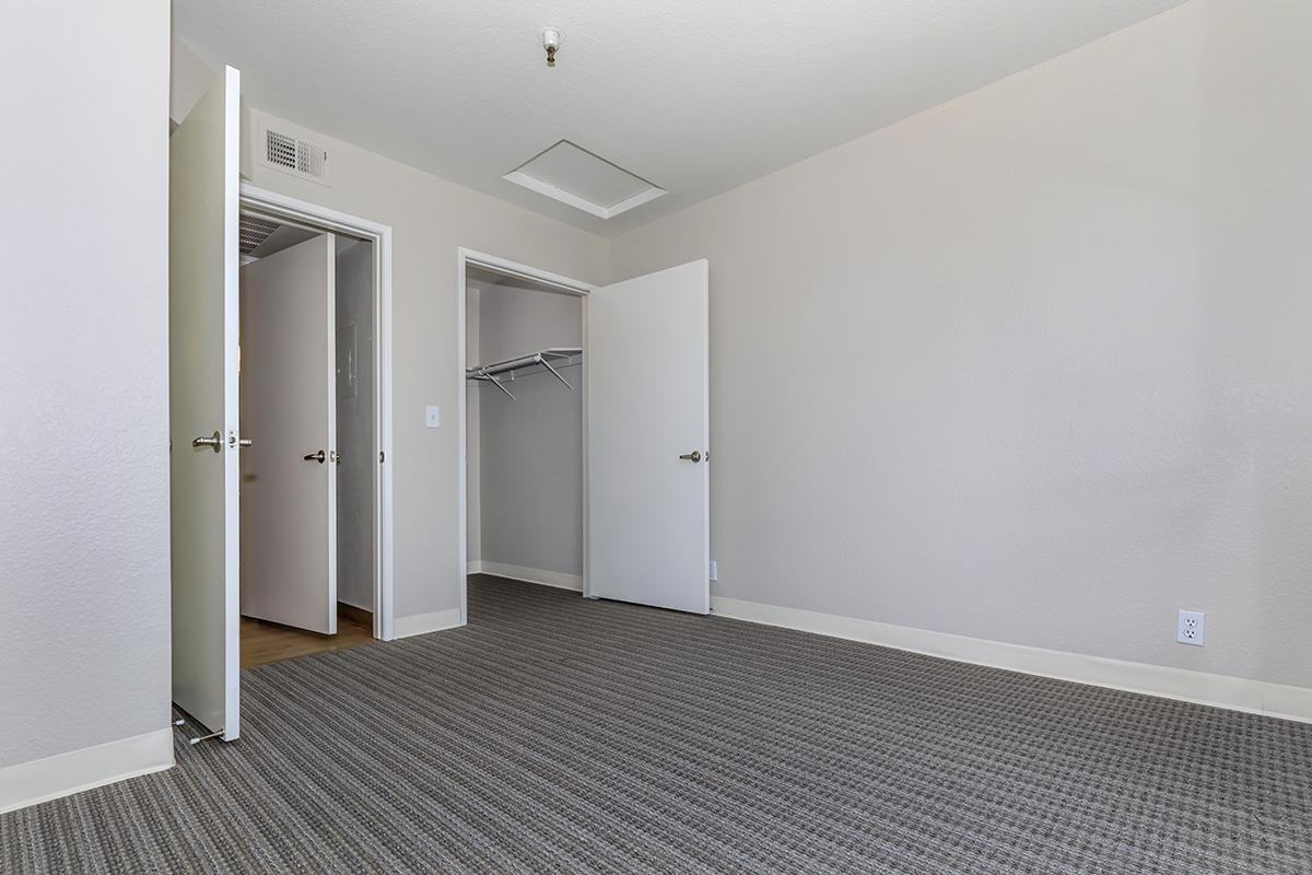 1801 Aviation Way - Photo 4 of 20