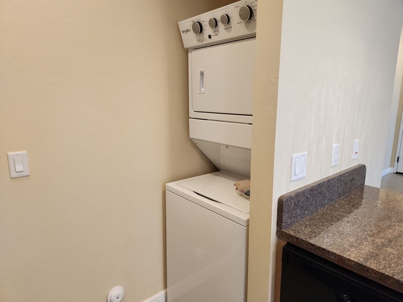 200 E Malibu Dr #E4 - Photo 7 of 19