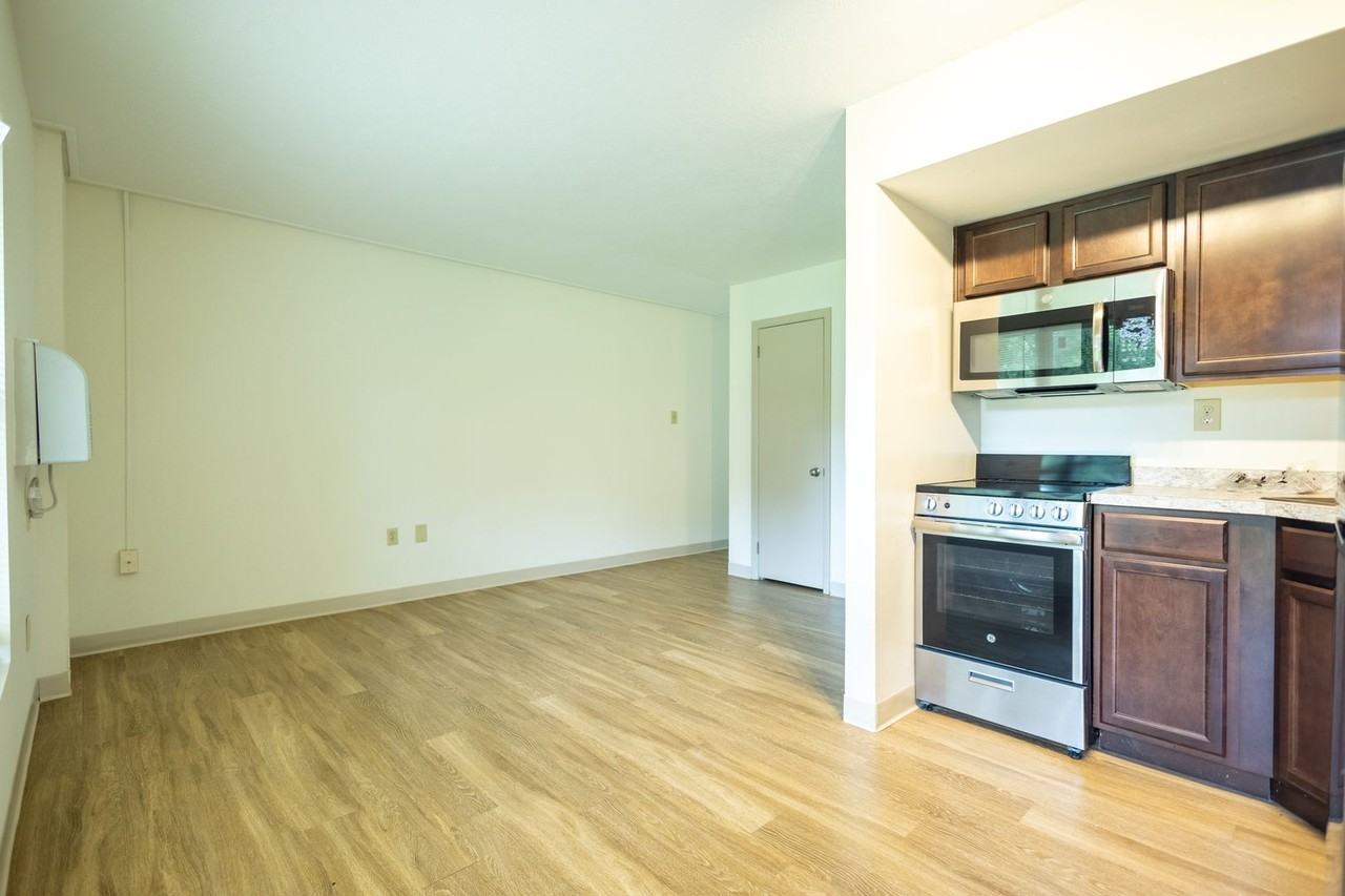 904 The Axis at 1435 - Photo 2 of 22