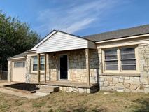 4613 Se 28th St - Photo 1 of 1