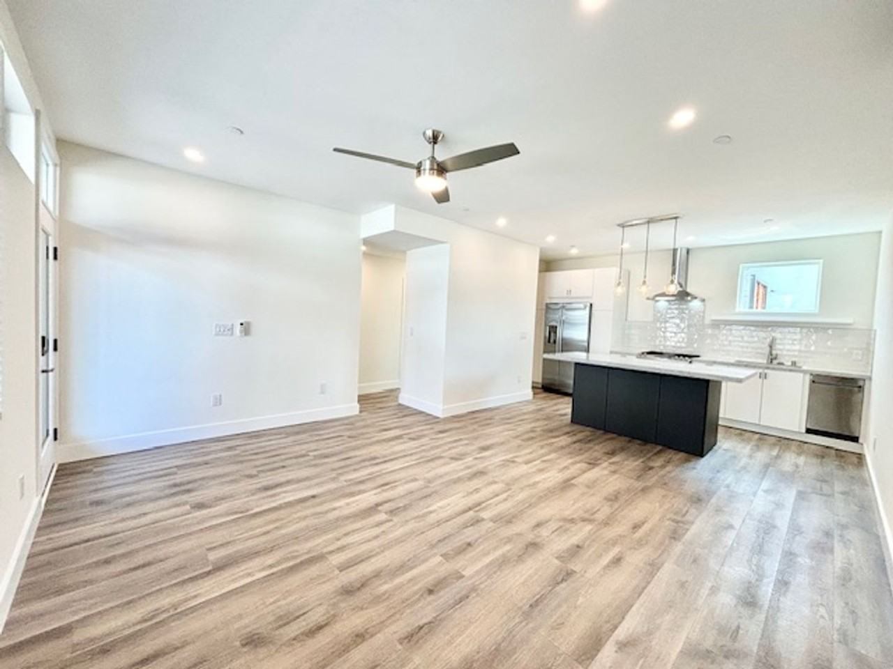 127 South Santa Rosa Street