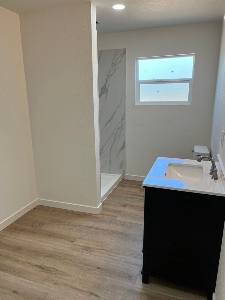 6155 Foote Rd - Photo 4 of 10
