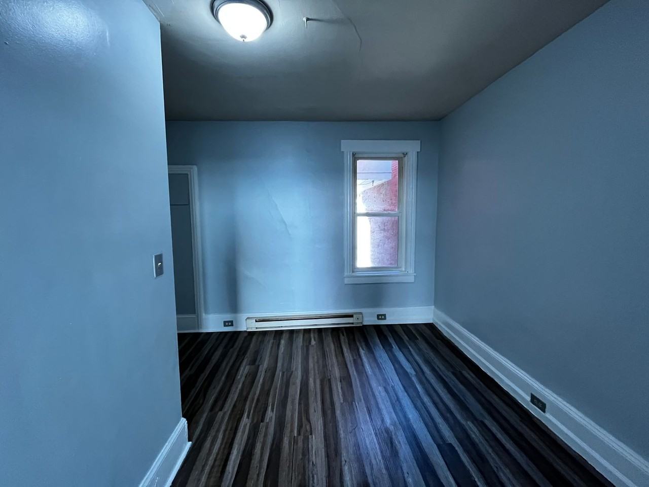 214 S 10th - Photo 3 of 5