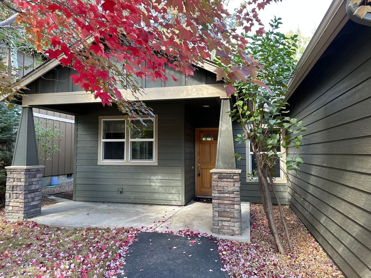 19494 Brookside Way - Photo 2 of 20