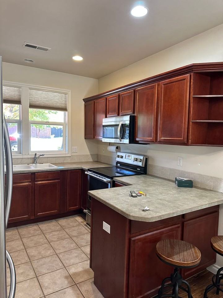 19494 Brookside Way - Photo 3 of 20