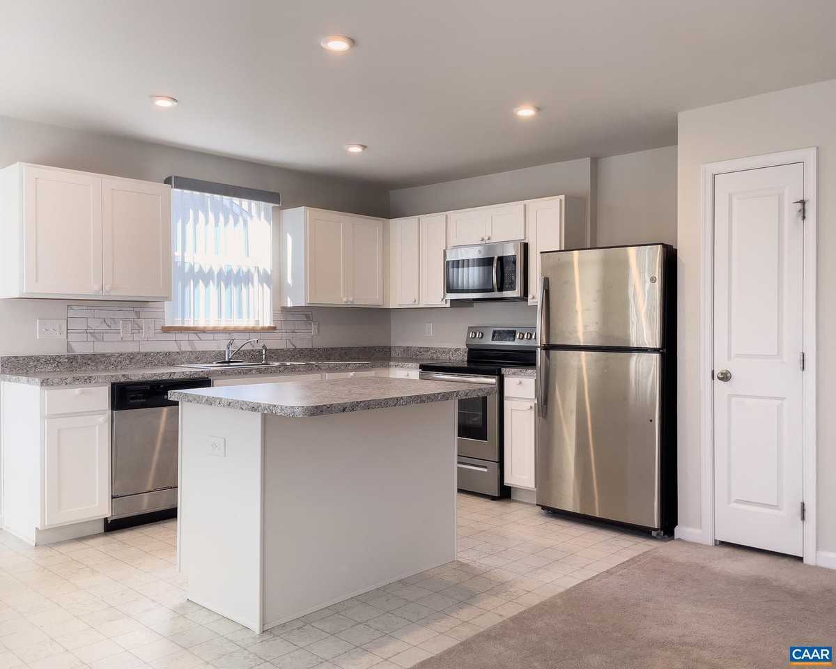 103 Oland St - Photo 2 of 12