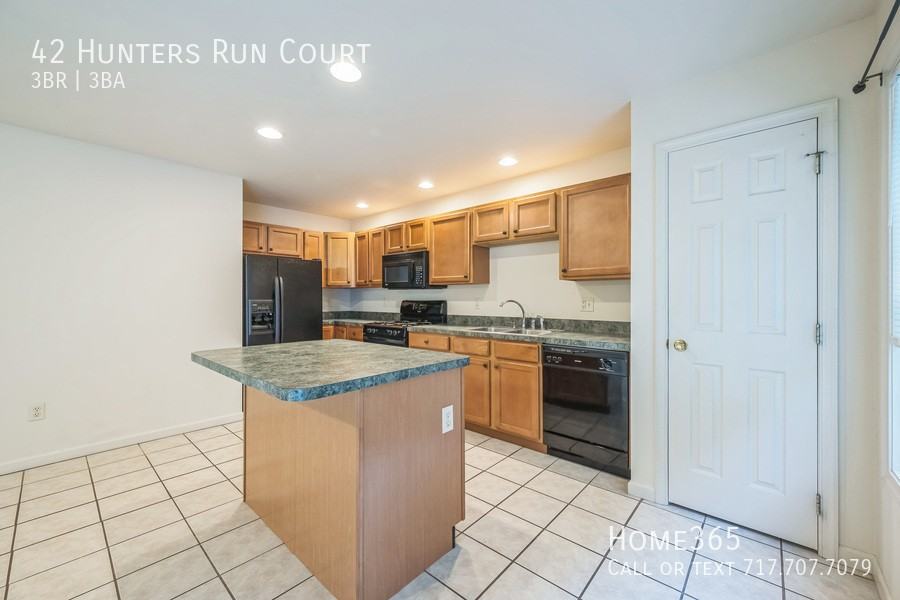 42 Hunters Run Ct - Photo 2 of 16