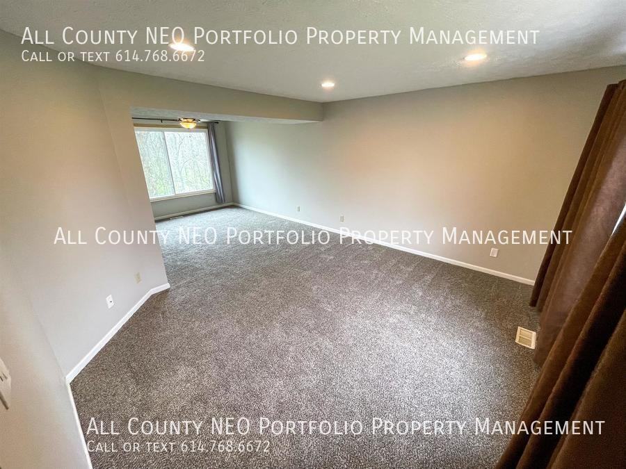 3303 Medoma Dr - Photo 3 of 25