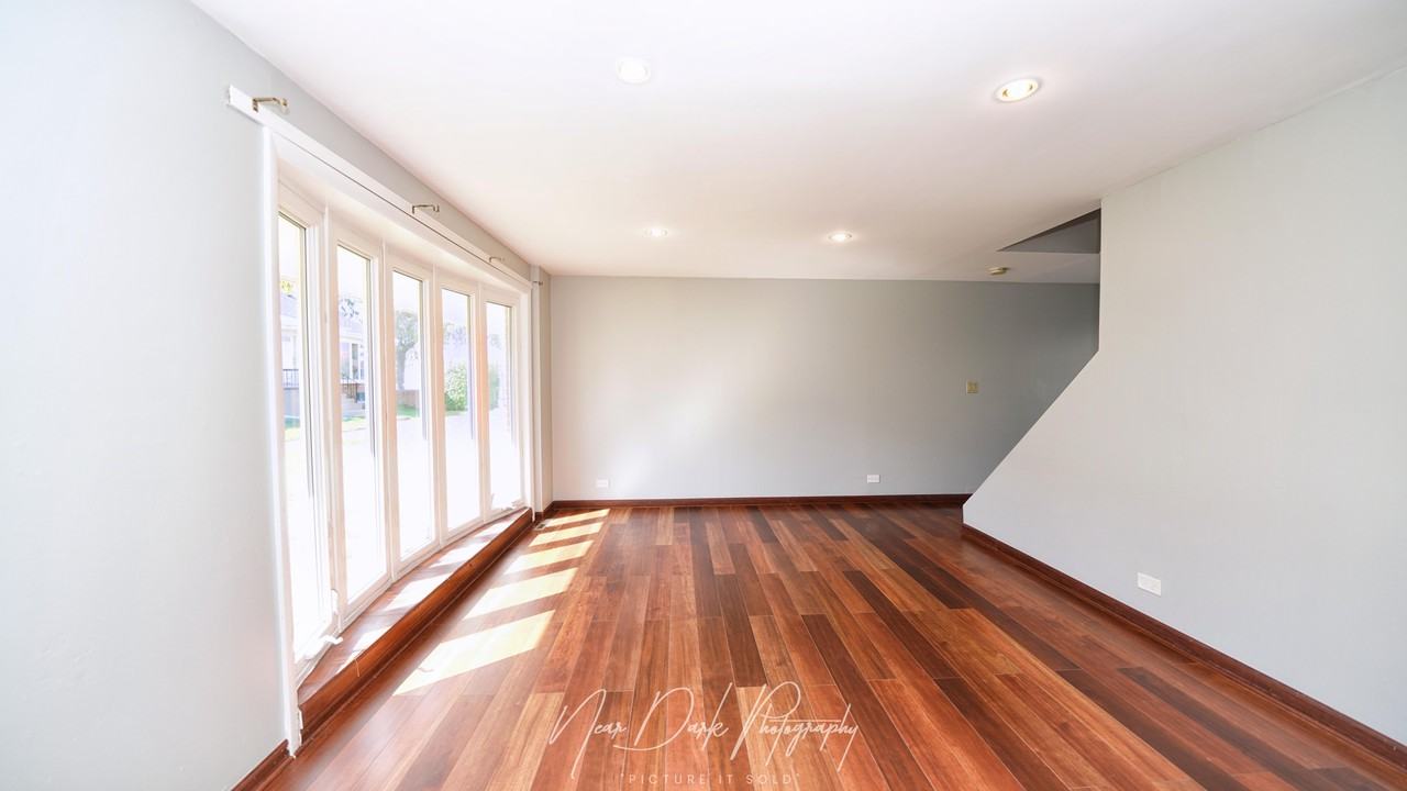 7913 N Nordica Ave - Photo 2 of 18