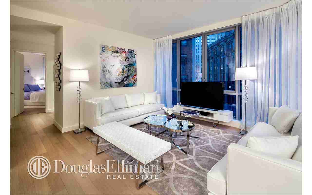 160 Madison Ave #14G