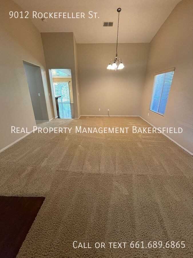 9012 Rockefeller St - Photo 3 of 24