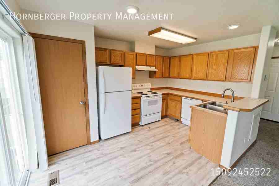 1407 E Gilbert Ave #1407 - Photo 2 of 22