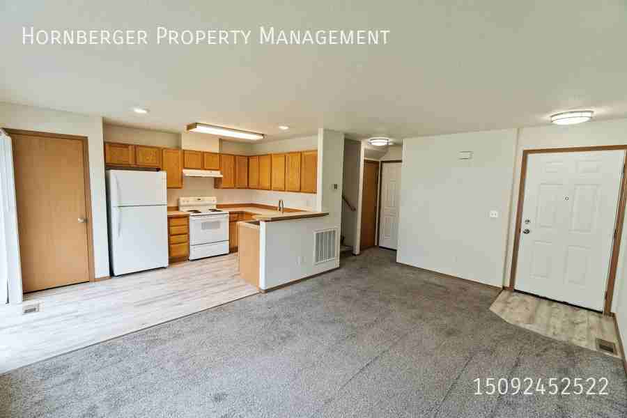 1407 E Gilbert Ave #1407 - Photo 3 of 22