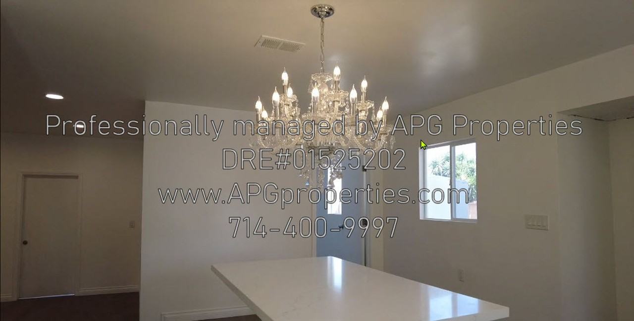 2215 E South Redwood Dr - Photo 2 of 22