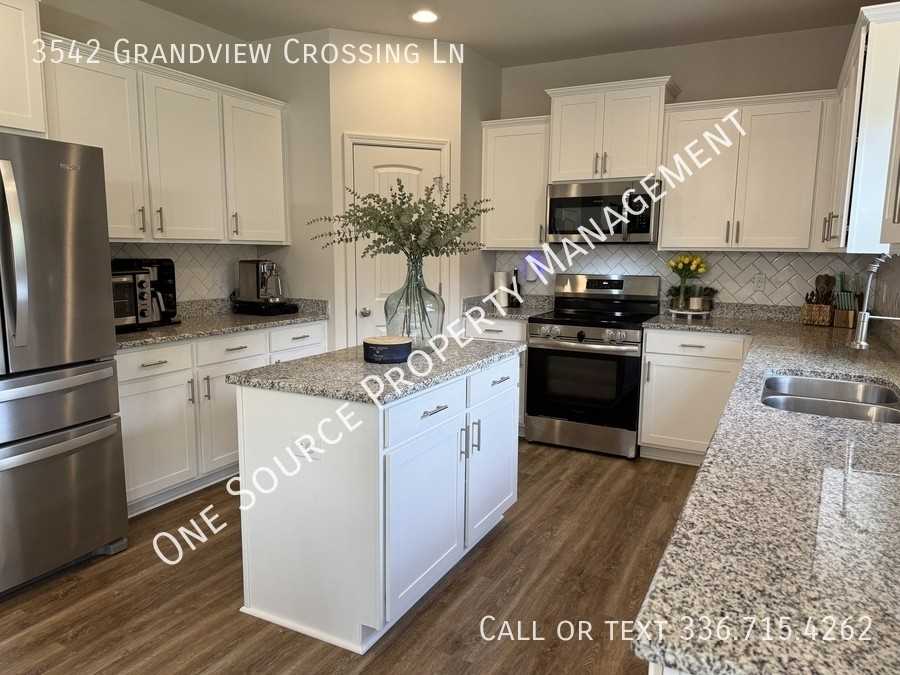 3542 Grandview Crossing Ln - Photo 2 of 25