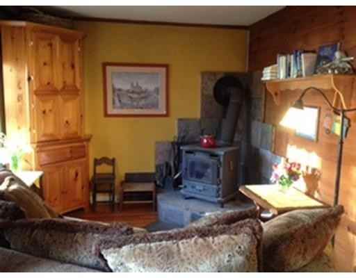 17 Lakeshore Dr - Photo 2 of 9