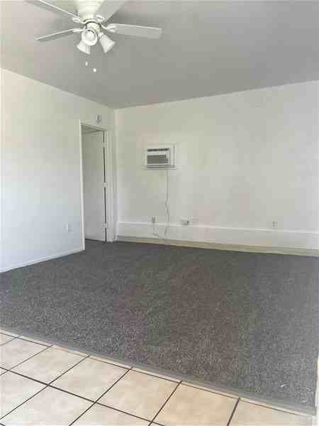 1115 Holly Avenue #B - Photo 3 of 9
