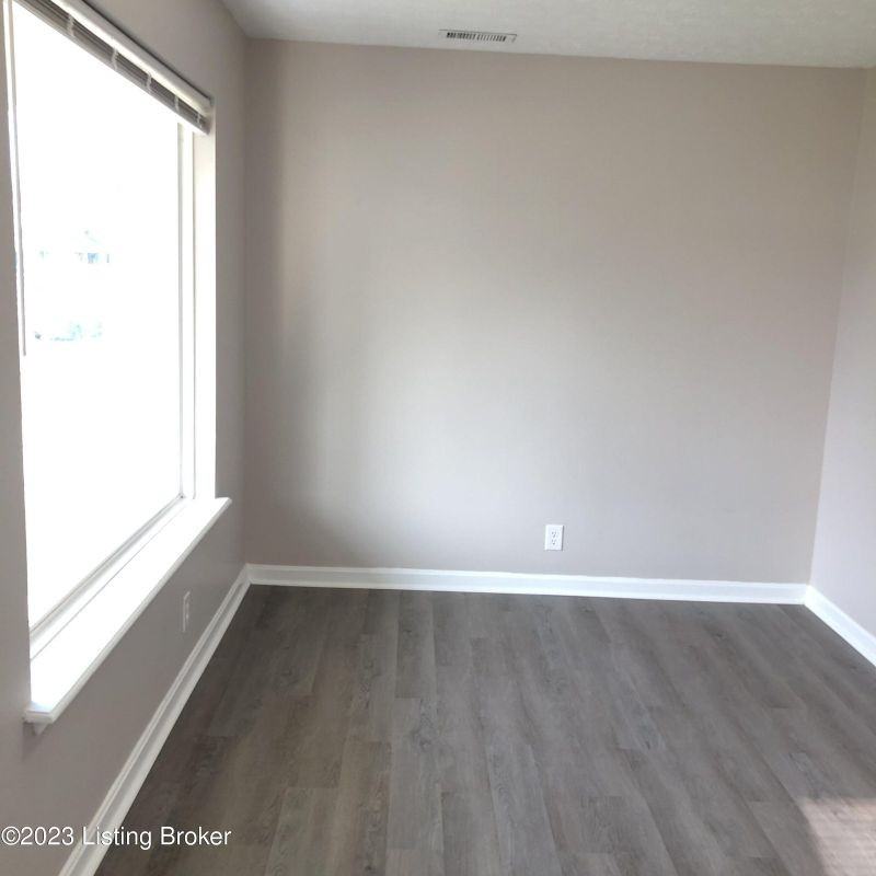 825 Dearborn Ave - Photo 2 of 12