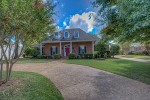 featured image of 121 Southwood Dr