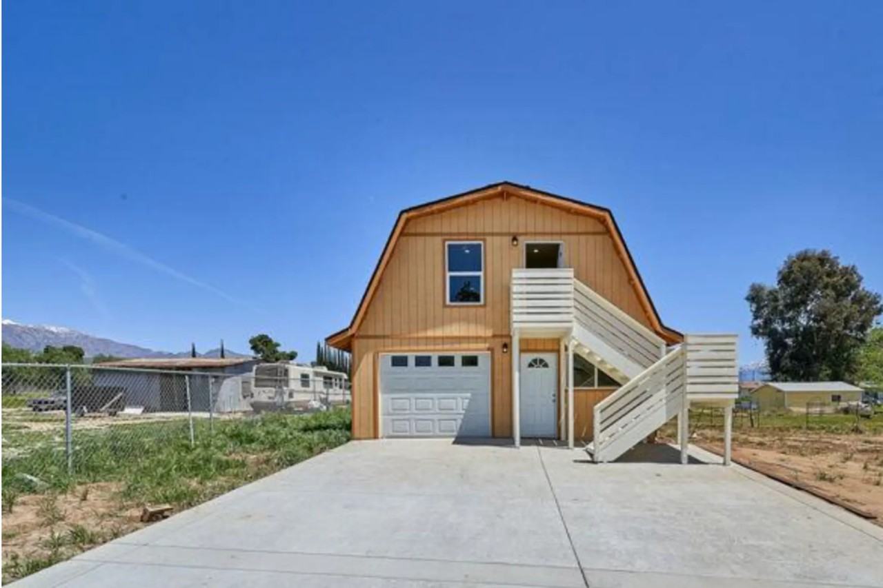 10956 Cherry Ave - Photo 2 of 39