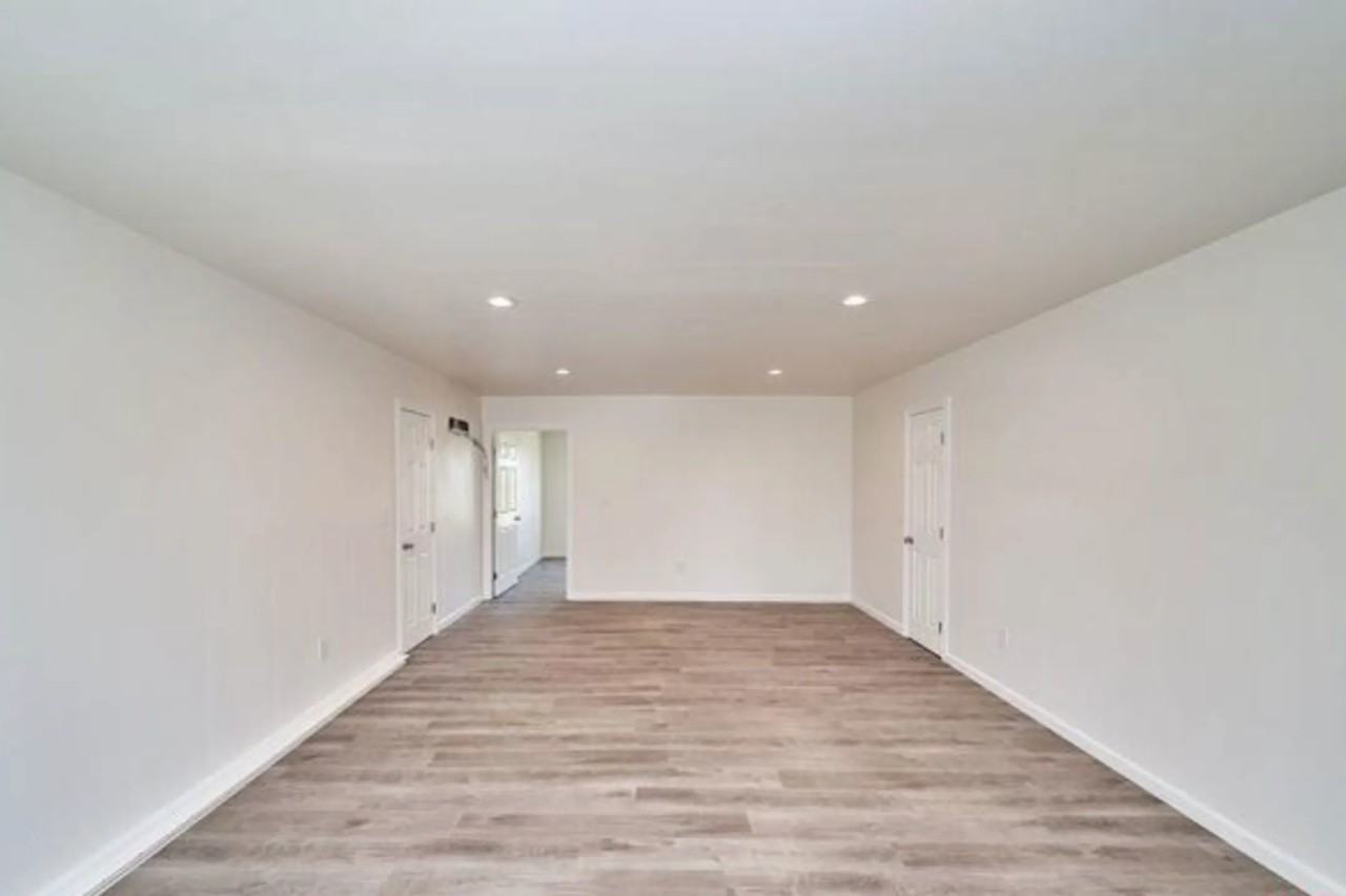 10956 Cherry Ave - Photo 3 of 39