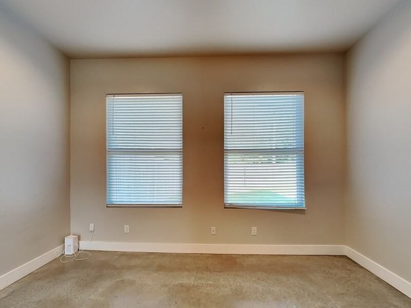 213 N Wright St - Photo 2 of 20