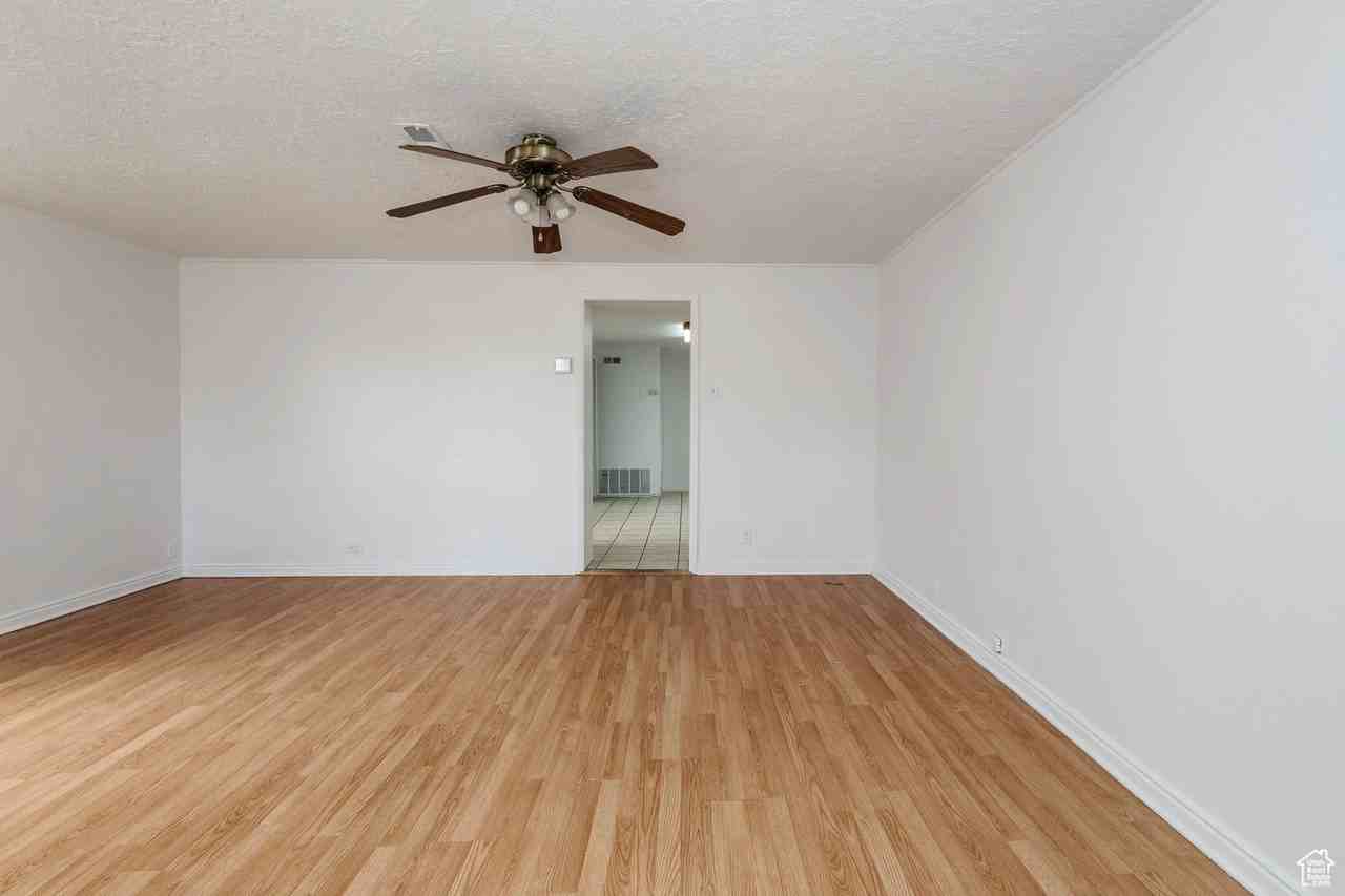 60 N 400 E Unit 1 - Photo 3 of 19