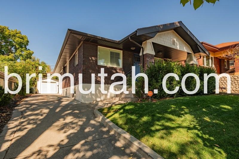 1367 E Thornton Ave - Photo 3 of 26