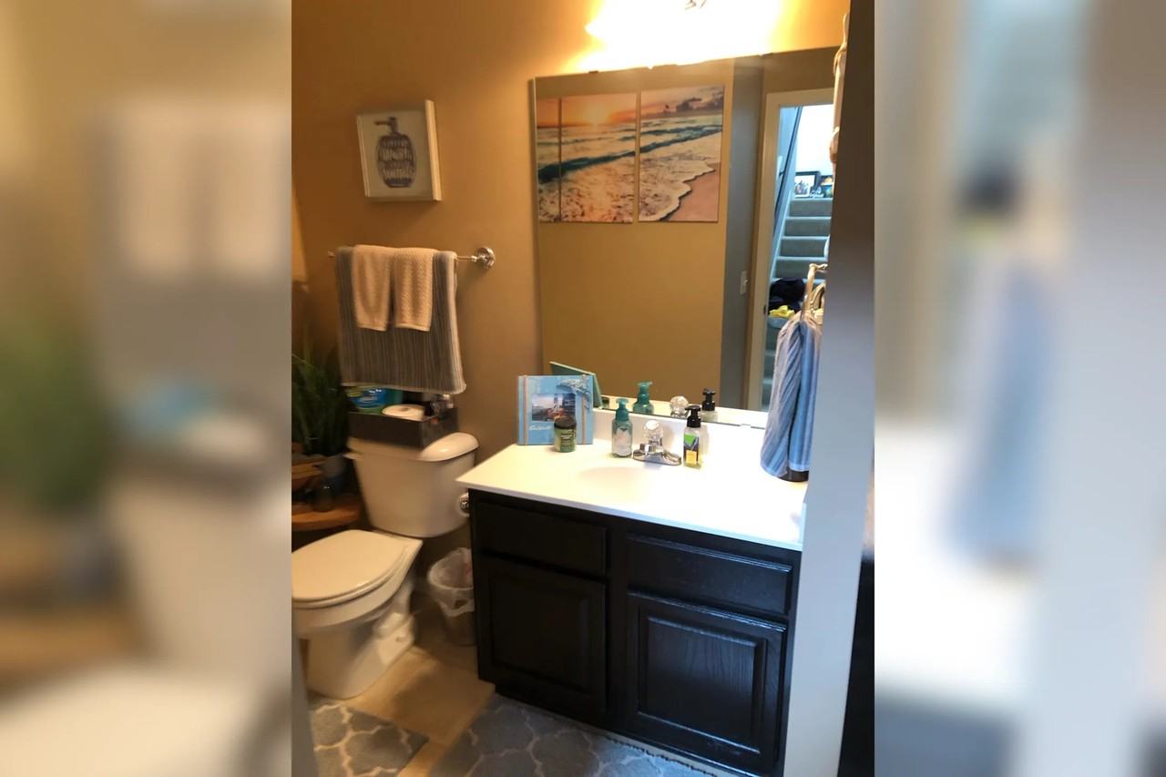 20072 Holt Ave W - Photo 2 of 24