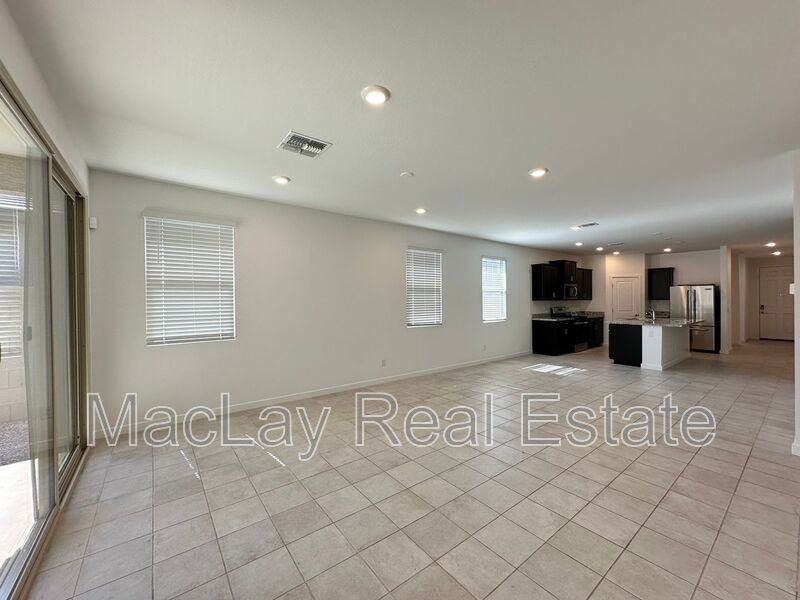 25361 N 144th Dr - Photo 5 of 24