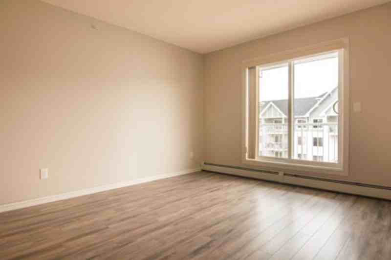 408 #2208-44AVE - Photo 2 of 11