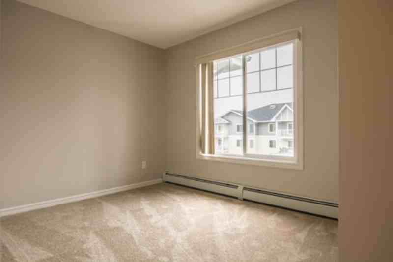 408 #2208-44AVE - Photo 6 of 11
