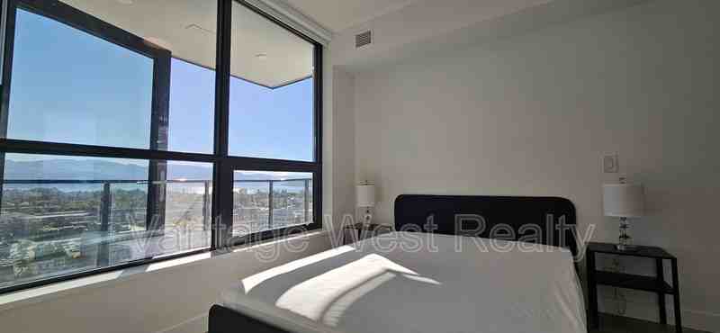 1503 Bertram St - Photo 4 of 10