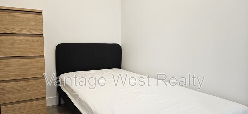 1503 Bertram St - Photo 5 of 10