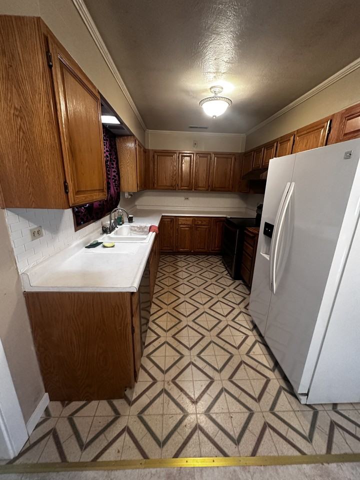 700 South St - Photo 3 of 11