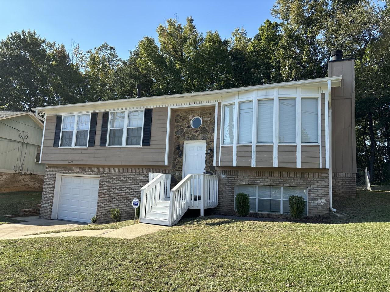 1224 Grand Blvd - Photo 2 of 30