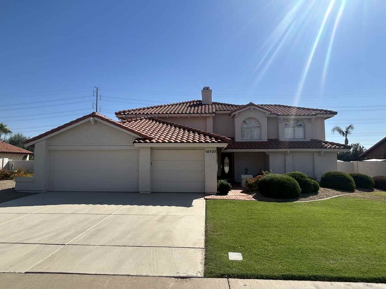 10137 E Becker Ln - Photo 3 of 39