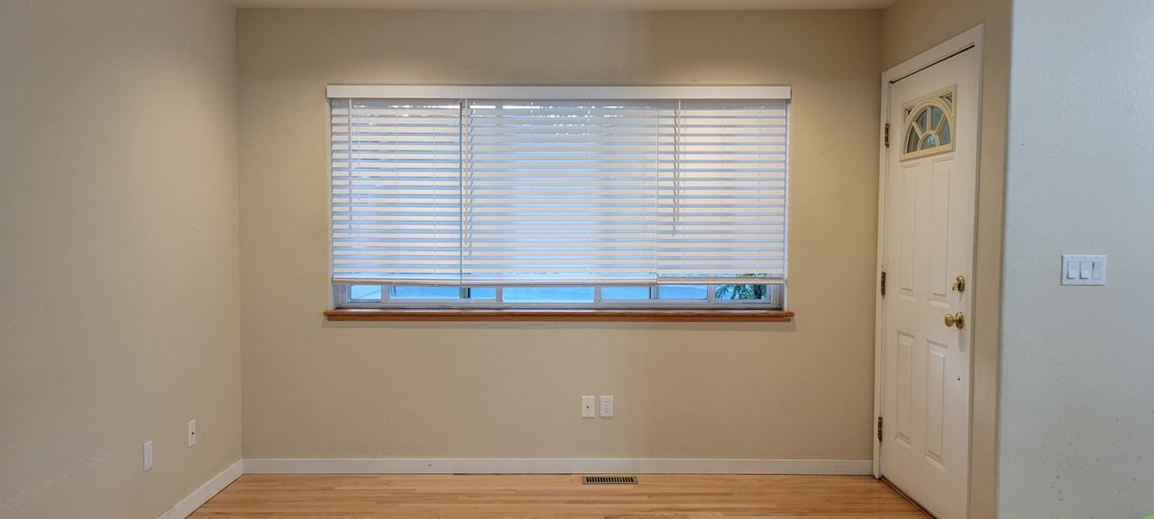 644 Ridgeview Dr - Photo 3 of 20