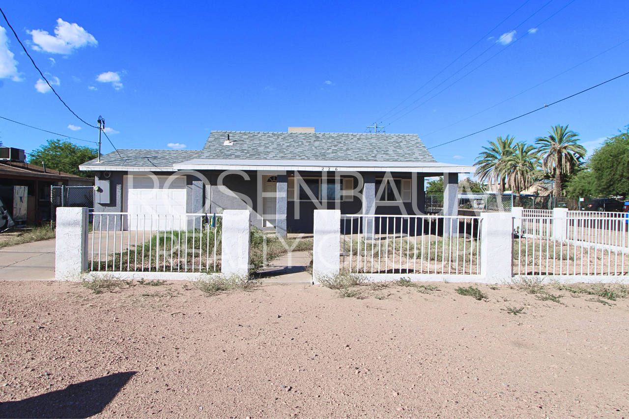 226 E 2nd Ave - Photo 3 of 21