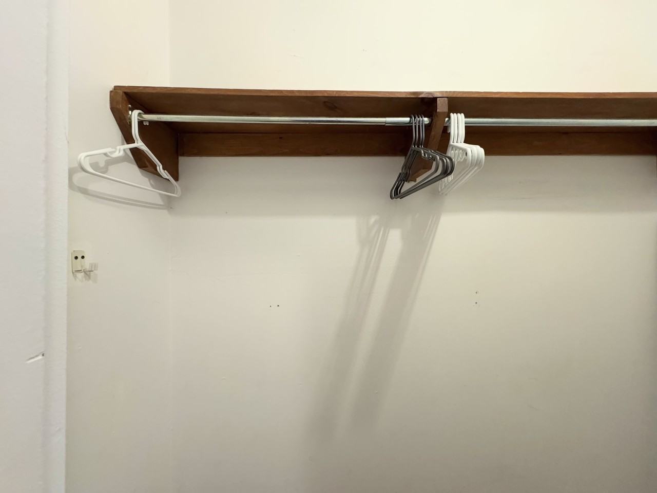 1353 Rue Rachel Est - Photo 2 of 27