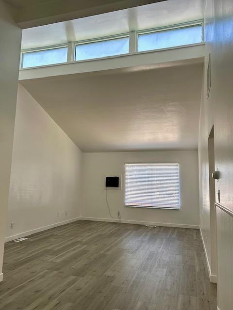 1661 5th Street - Photo 4 of 35