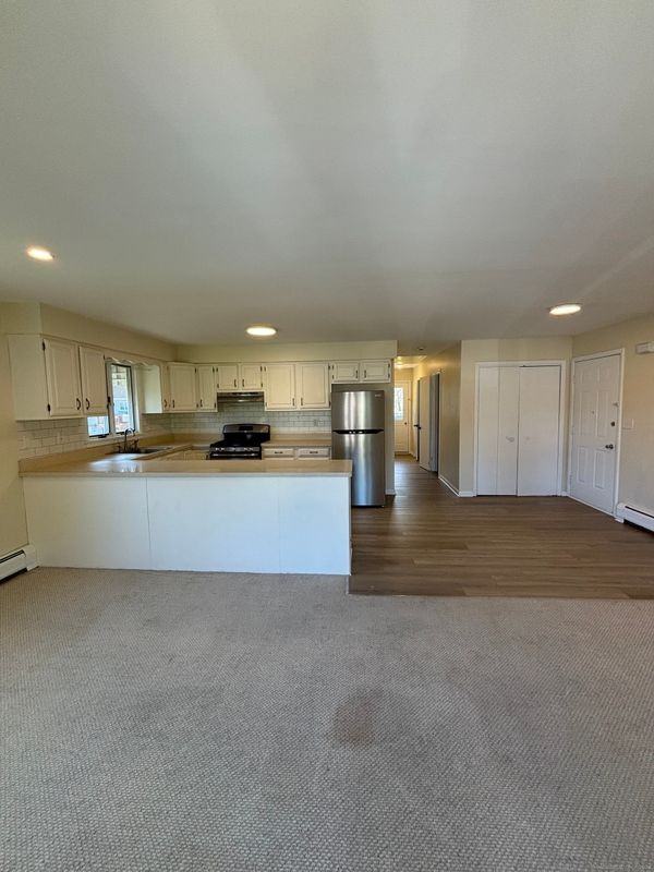 219 Goldenrod Ave - Photo 2 of 6