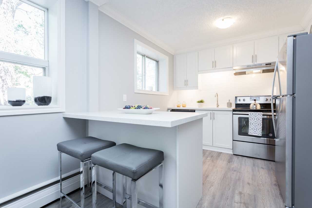 89 York Road - Photo 5 of 11