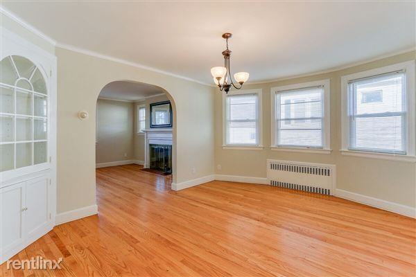 West Hartford Center - Photo 2 of 10