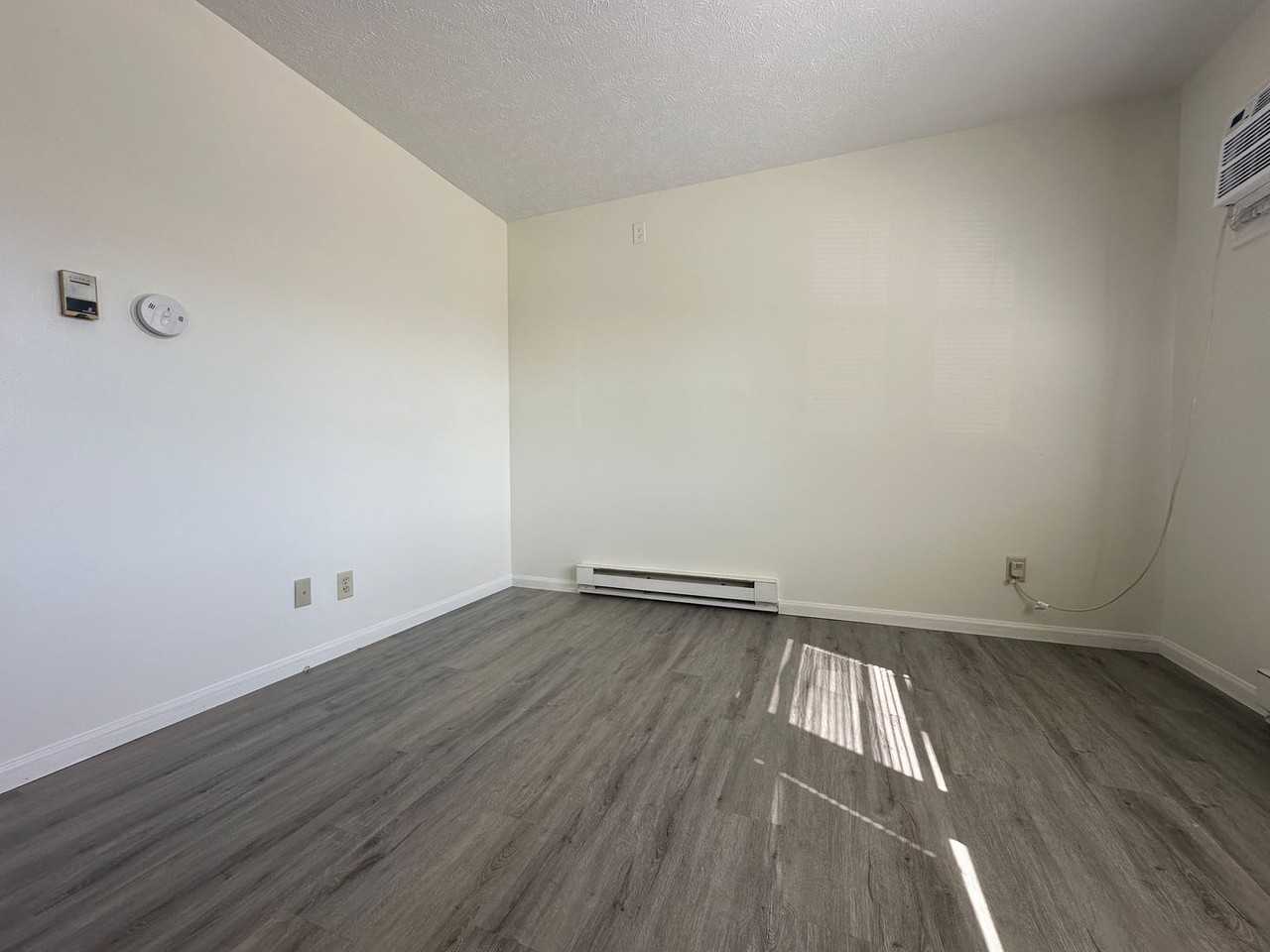 618 S. McClun St. - Photo 3 of 6