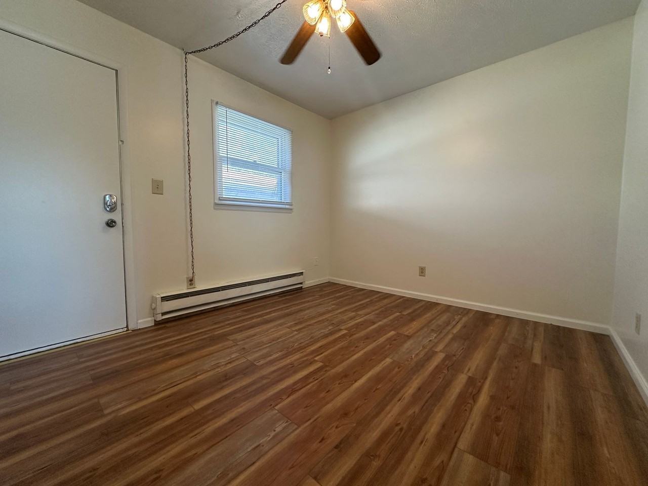 618 S. McClun St. - Photo 4 of 6