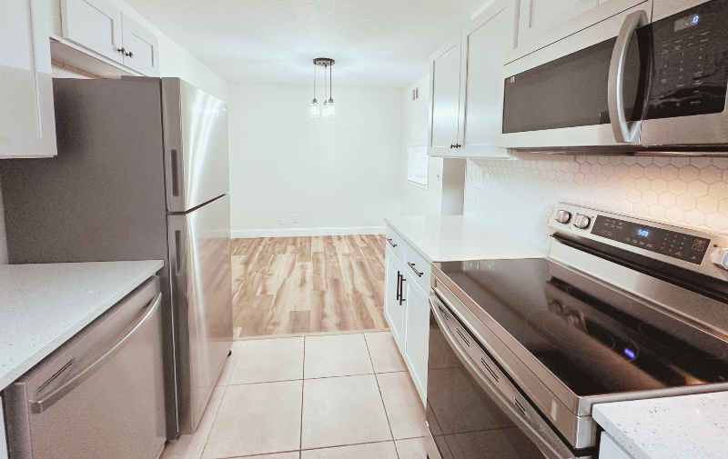 3276 38th Way S #B - Photo 3 of 20