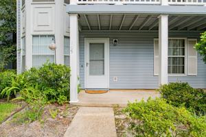 featured image of 2813 Langley Ave