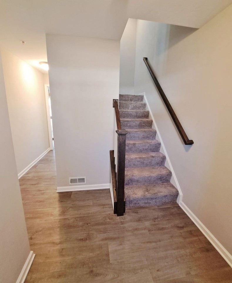 6 Pacer Dr - Photo 5 of 46